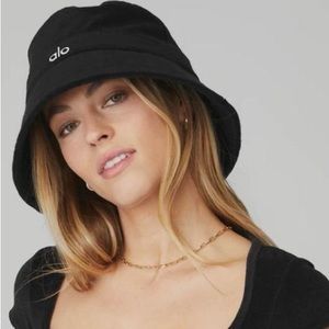Alo Terry Beachside Bucket Hat